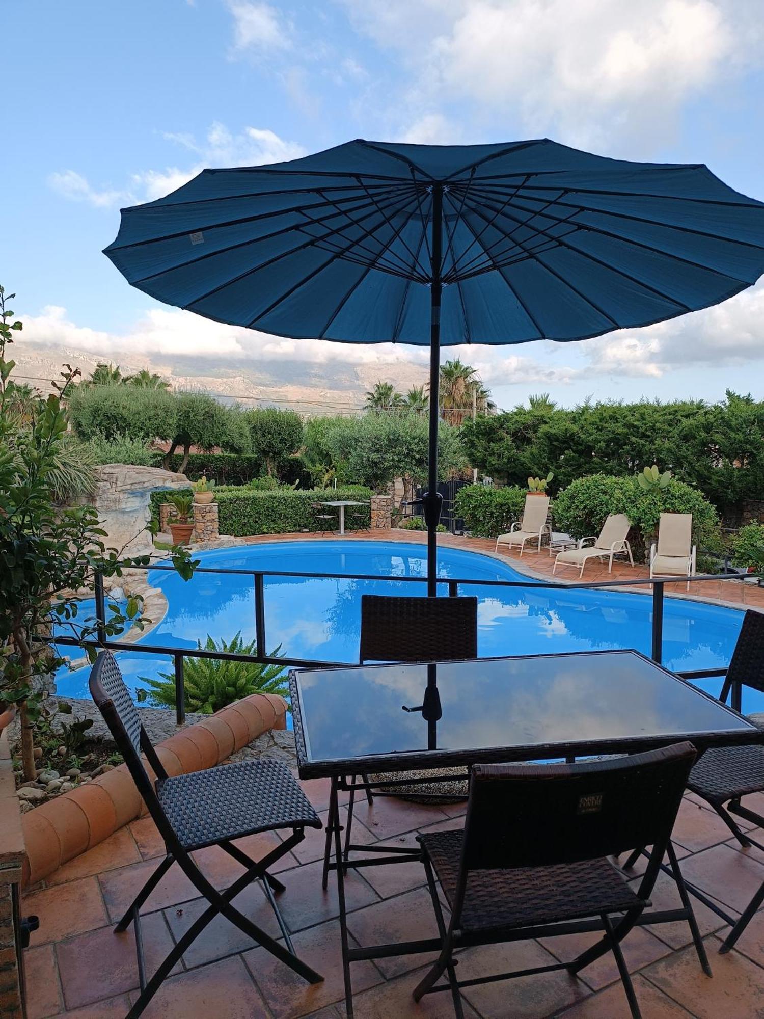 Casolare Giummari Bed & Breakfast Carini Ruang foto