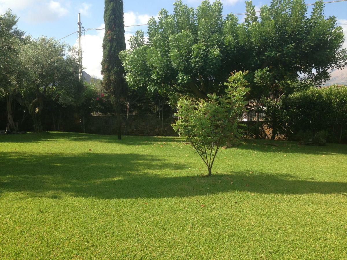 Casolare Giummari Bed & Breakfast Carini Bagian luar foto