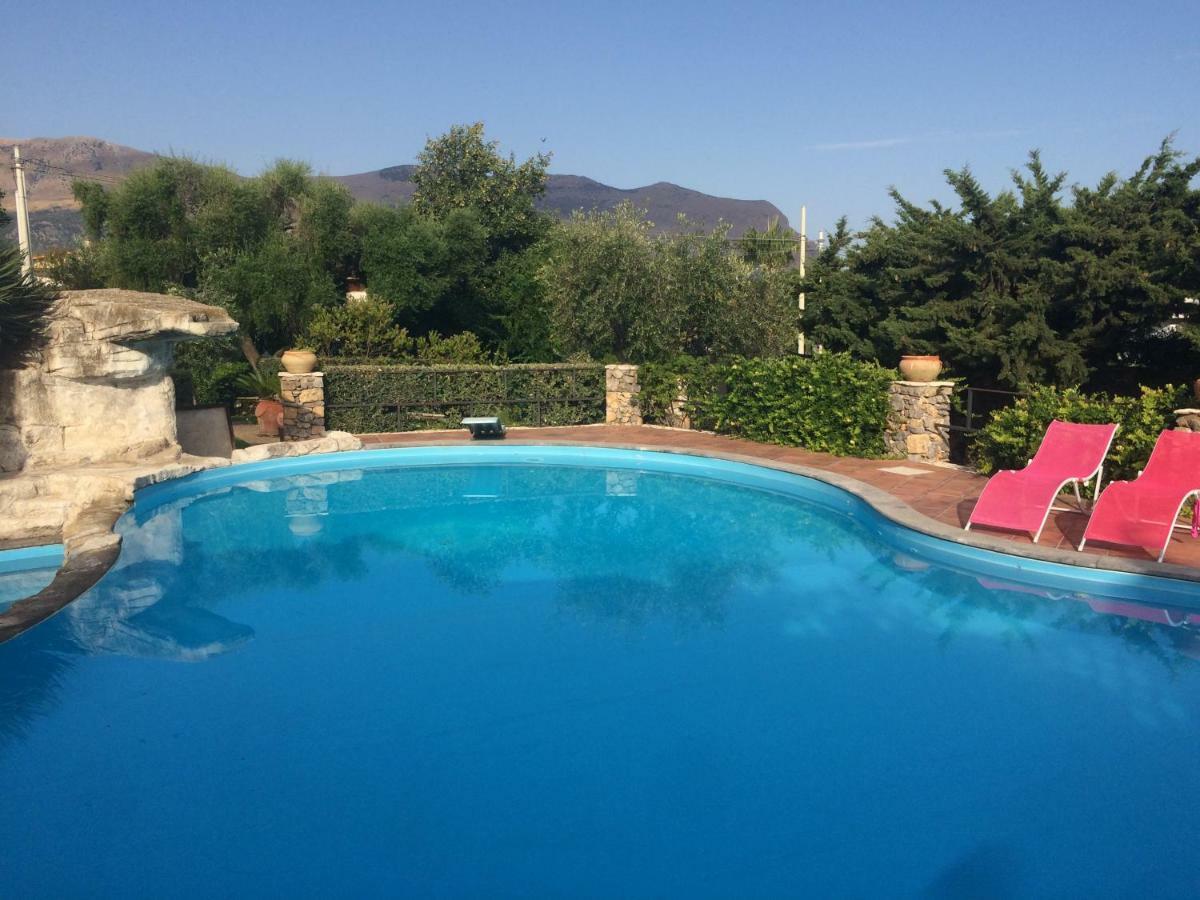 Casolare Giummari Bed & Breakfast Carini Bagian luar foto